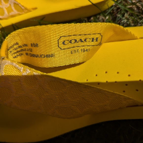 Authentic COACH Flip Flop Sandle 8 1/2 - Picture 6 of 6